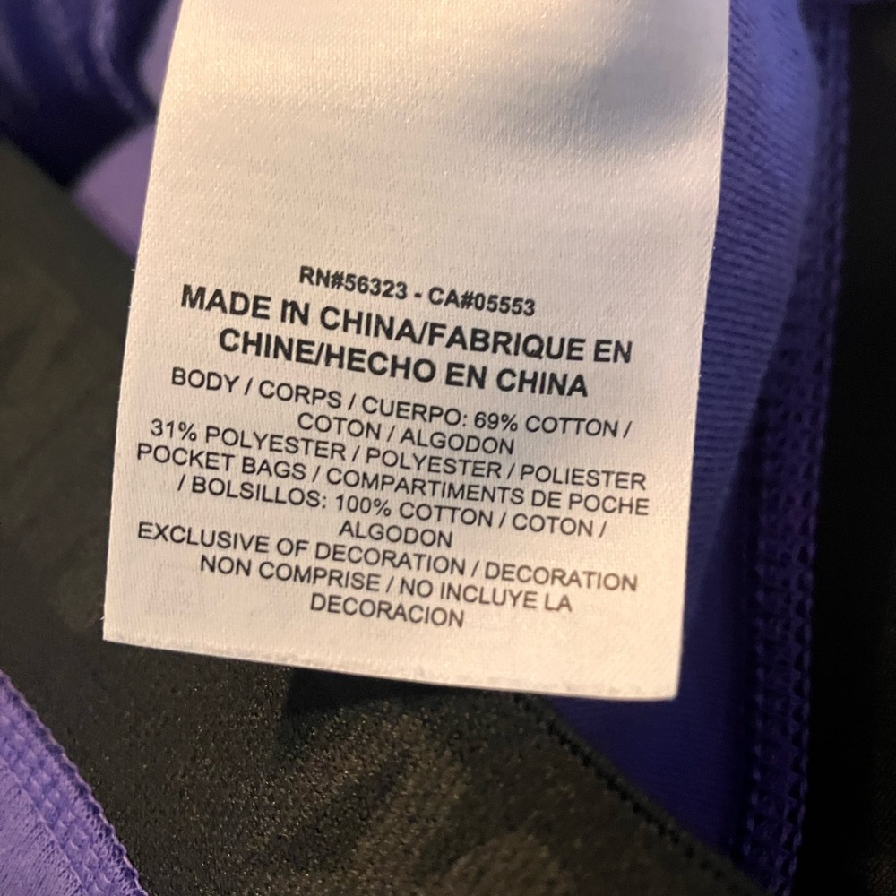 Nike Women's Two-Tone purple full zip sweatshirt with thumb holes size small - Picture 2 of 5